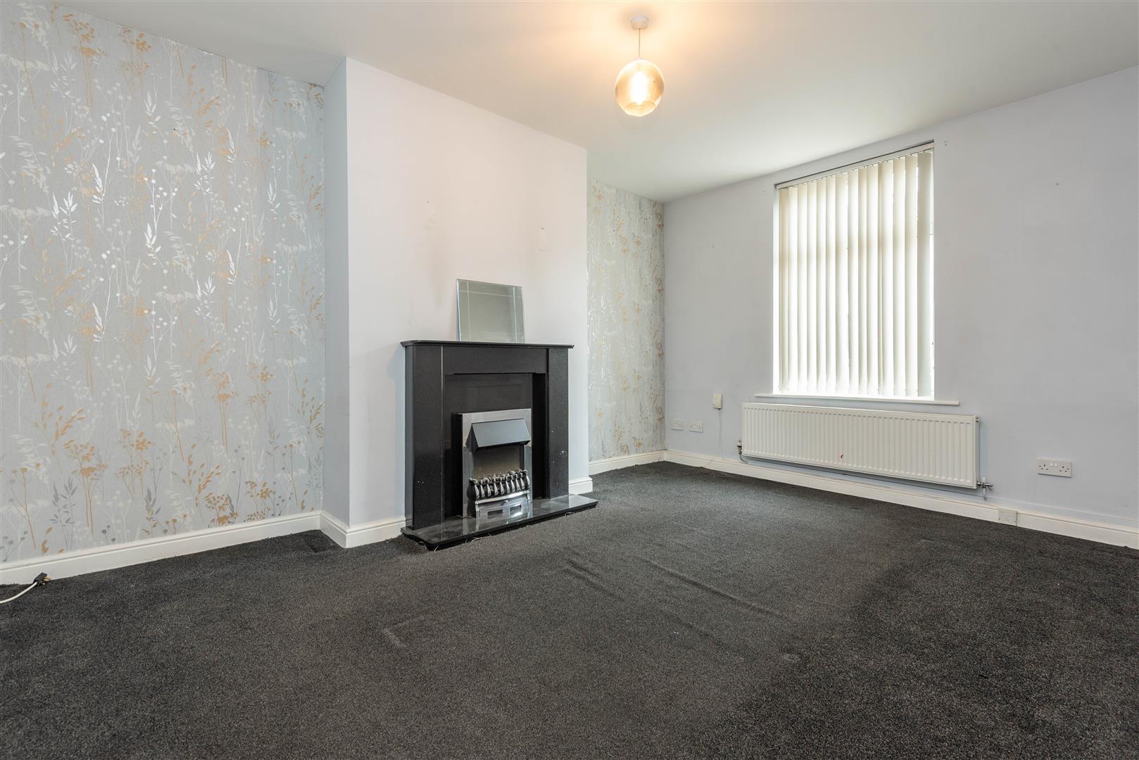 3 bed property in Eaves Lane, Chorley